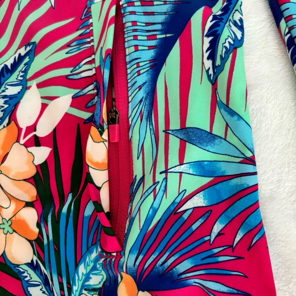 TOMMY BAHAMA Golf & Tennis Zippered Tropical Print Fitted Jacket--NWT--M - Picture 12 of 16